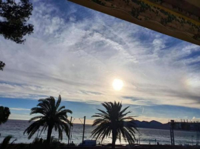 Croisette immo Magnifique vue mer 2 chambres Cannes